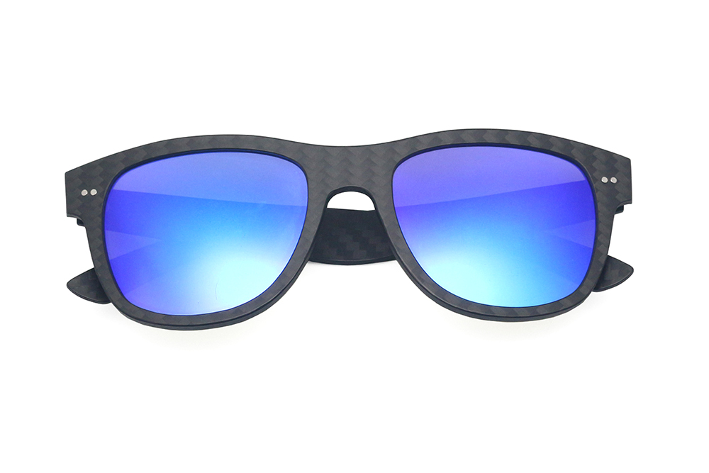 Unleash the Power of High-Tech Carbon Fiber: Experience the Perfect Blend of Style and Functionality with Our Revolutionary Eyewear!